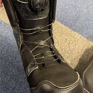 RIDE Snowboard Boots w8.5